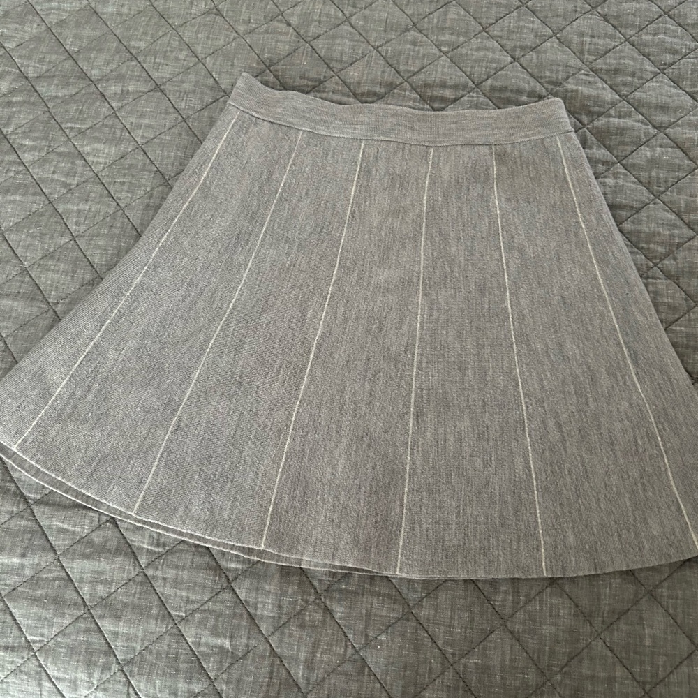 Theory wool blend knit skirt.